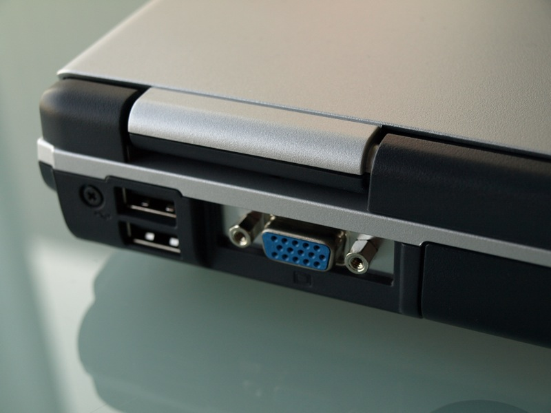 Illustration for article titled Hands On: Zonbu's Data Syncing Linux Notebook